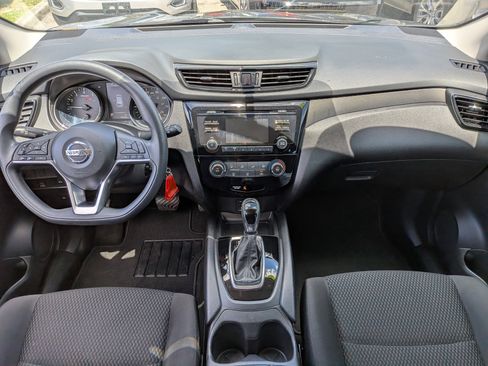 Used 2018 Nissan Rogue Sport S w/ S Appearance Package image 15