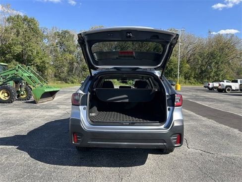 Used 2021 Subaru Outback Premium image 15