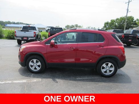 Used 2015 Chevrolet Trax LT w/ LT Sun and Sound Package AWD/4WD image 10