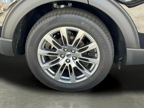 New 2026 Ford Explorer Platinum RWD image 46