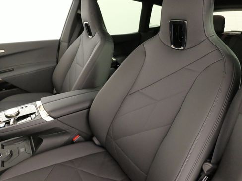 Used 2024 BMW iX xDrive50 image 32