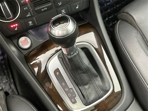 Used 2018 Audi Q3 2.0T Premium Plus w/ Premium Plus Package image 16