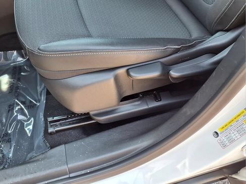 Used 2025 Buick Encore GX Preferred FWD image 22