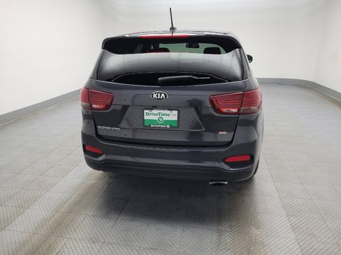 Used 2019 Kia Sorento LX image 7