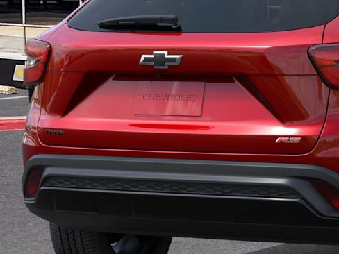 New 2026 Chevrolet Trax RS w/ Driver Confidence Package FWD image 14