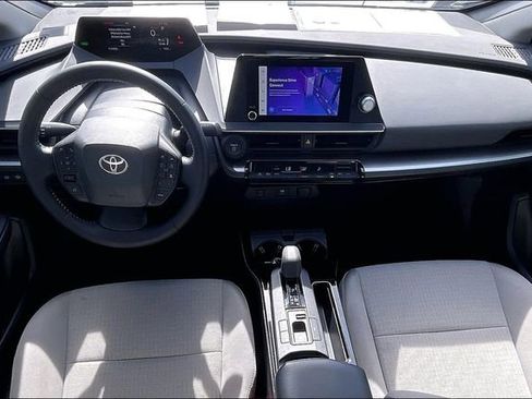 Used 2024 Toyota Prius LE image 14