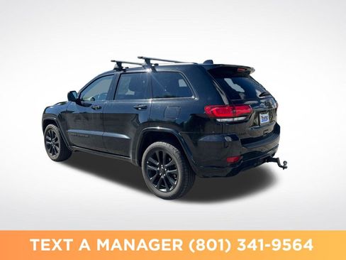 Used 2020 Jeep Grand Cherokee Altitude AWD/4WD image 3
