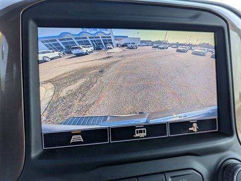 Used 2021 Chevrolet Silverado 1500 High Country image 13