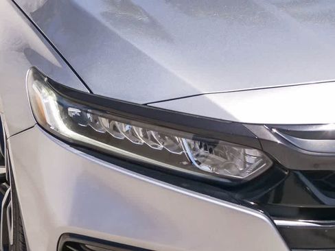 Used 2019 Honda Accord Sport image 4