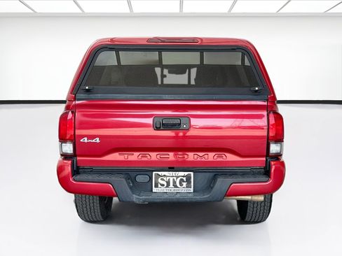 Used 2019 Toyota Tacoma SR AWD/4WD image 5