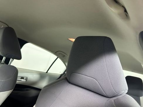 Used 2020 Toyota Corolla L image 13