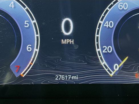 Used 2023 Jeep Grand Cherokee L Laredo AWD/4WD image 19