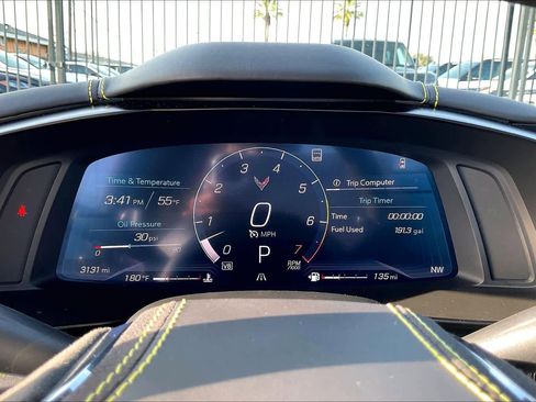 Used 2022 Chevrolet Corvette Stingray Premium Conv w/ Z51 Performance Package image 21