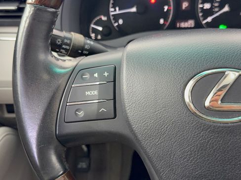 Used 2012 Lexus RX 350 FWD w/ Premium Pkg image 18