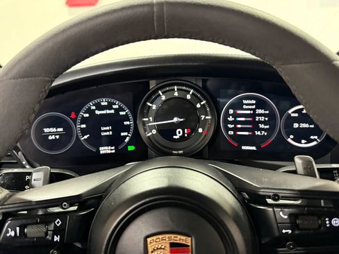 Used 2020 Porsche 911 Carrera 4S AWD/4WD image 22