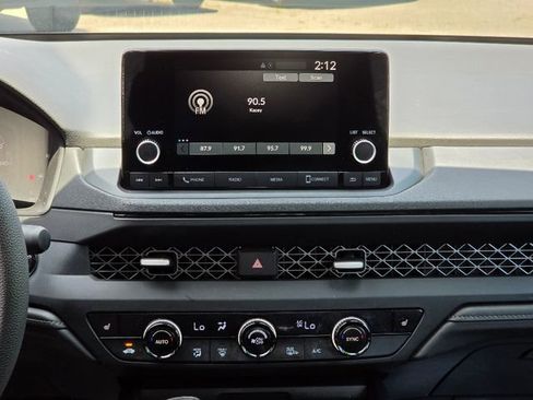Certified 2024 Honda Accord EX image 27