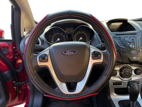 Used 2017 Ford Fiesta SE FWD image 11