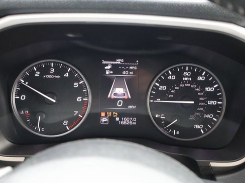 Used 2024 Subaru Ascent Premium w/ Convenience Package image 31