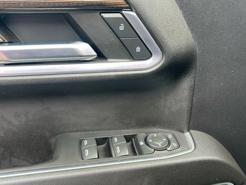 Used 2022 Chevrolet Silverado 1500 LT image 15