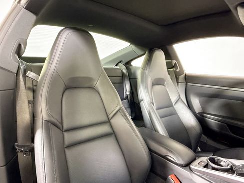 Certified 2022 Porsche 911 Carrera RWD image 36