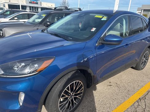 Used 2022 Ford Escape SEL image 17