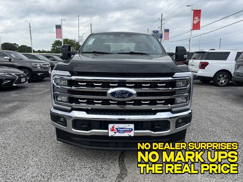 Used 2026 Ford F250 Lariat AWD/4WD image 8