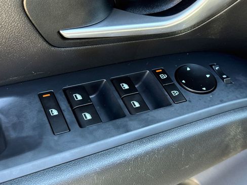 Certified 2025 Hyundai Santa Cruz SE FWD image 19