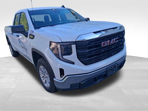 Used 2025 GMC Sierra 1500 Pro w/ Pro Value Package RWD image 4