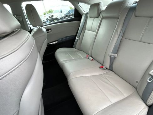 Used 2013 Toyota Avalon XLE Touring FWD image 30