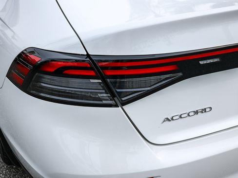 Used 2025 Honda Accord LX image 8