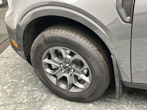 New 2025 Ford Maverick XLT w/ XLT Luxury Package image 31