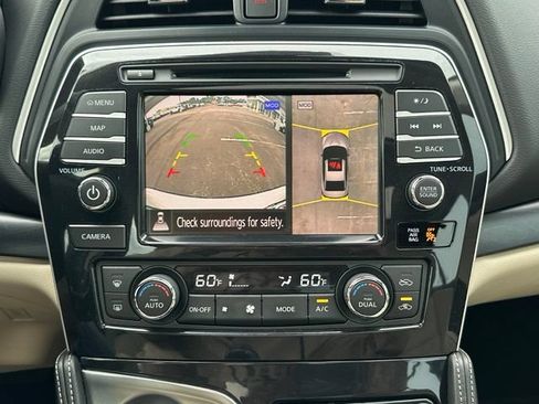 Certified 2023 Nissan Maxima Platinum w/ Sport Mat Group FWD image 33