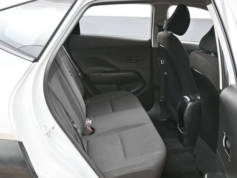 Used 2026 Hyundai Kona SE FWD image 32