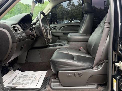 Used 2014 Chevrolet Silverado 2500 LTZ w/ LTZ Plus Package AWD/4WD image 10