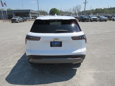 New 2026 Chevrolet Equinox LT FWD image 6