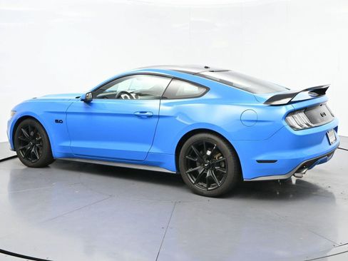 Used 2017 Ford Mustang GT Premium w/ Black Accent Package RWD image 5