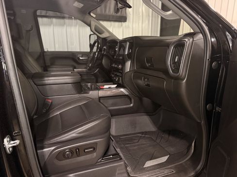 Used 2021 Chevrolet Silverado 2500 LTZ w/ LTZ Convenience Package AWD/4WD image 19