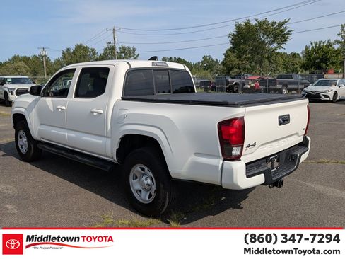 Certified 2022 Toyota Tacoma SR AWD/4WD image 5