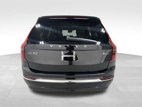 New 2026 Volvo XC90 B6 Ultra w/ Protection Package AWD/4WD image 7