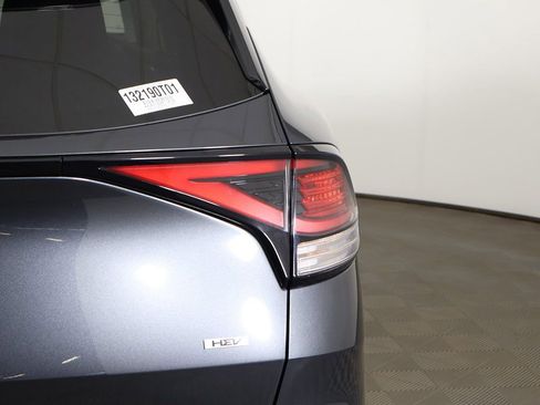 Used 2024 Kia Sportage EX w/ EX Premium Package image 17