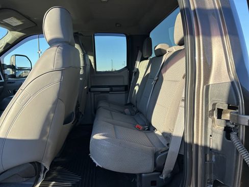 Used 2018 Ford F250 XLT w/ XLT Value Package image 12
