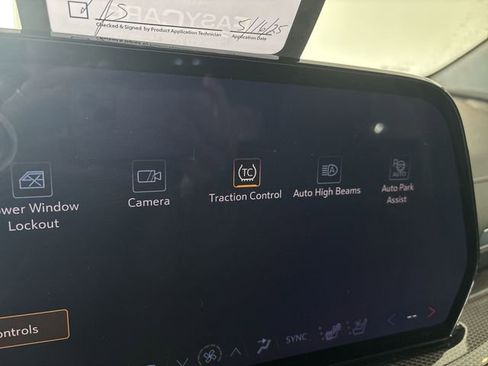 Certified 2024 Chevrolet Traverse RS image 34