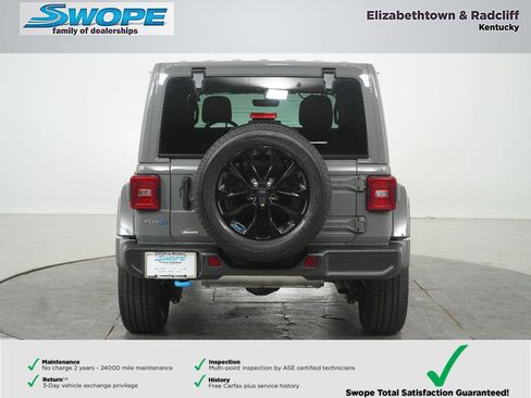 Used 2022 Jeep Wrangler Unlimited Sahara w/ Cold Weather Group AWD/4WD image 5