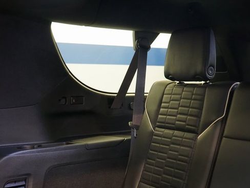 Used 2023 Cadillac Escalade ESV Sport Platinum w/ LPO, ONYX Package image 26