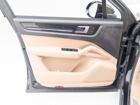 Certified 2023 Porsche Cayenne image 20