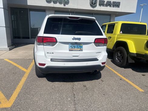 Used 2022 Jeep Grand Cherokee Laredo E w/ Security & Convenience Group AWD/4WD image 6