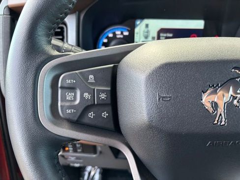 Used 2024 Ford Bronco Outer Banks image 19