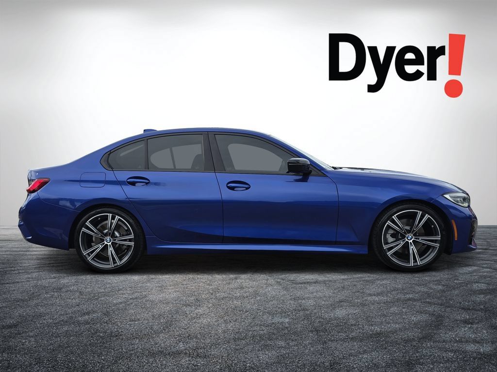 Used 2021 BMW 330i Sedan w/ M Sport Package RWD image 2