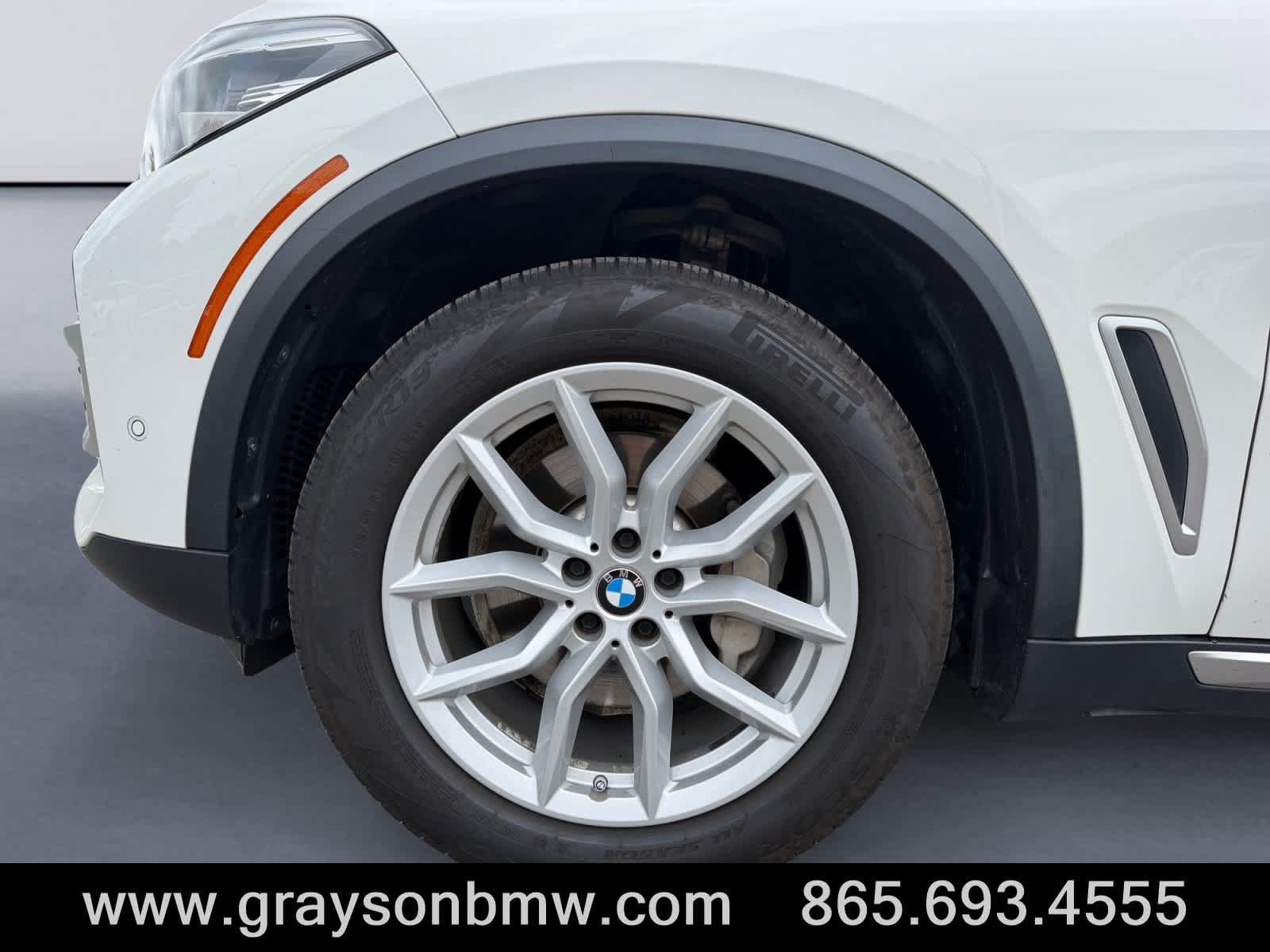 Used 2020 BMW X5 xDrive40i w/ Convenience Package AWD/4WD image 9