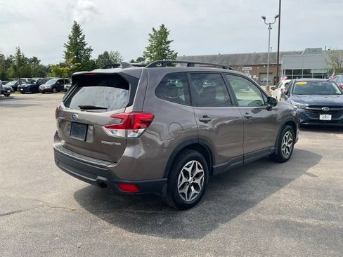 Certified 2023 Subaru Forester Premium AWD/4WD image 8